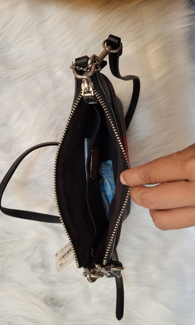 Coach kitt messenger crossbody with horse and carriage deals