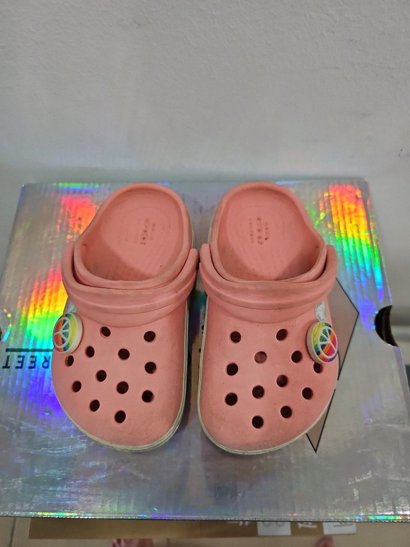 Crocs kids size 6 store