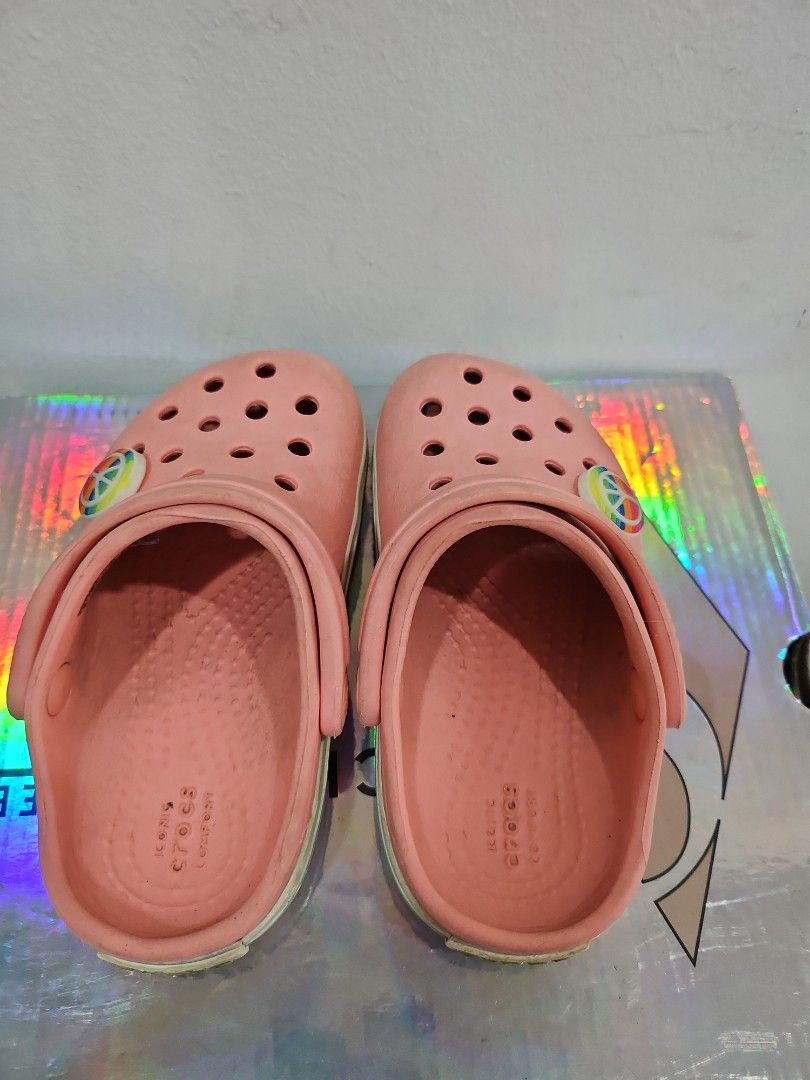 Crocs youth size 6 sales