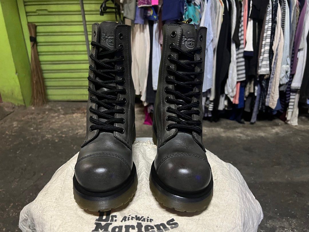Dr martens on sale 2b34