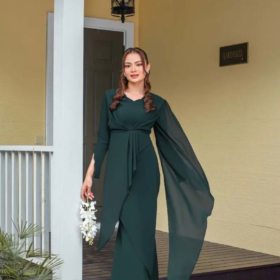 Dress muslimah untuk dinner shop