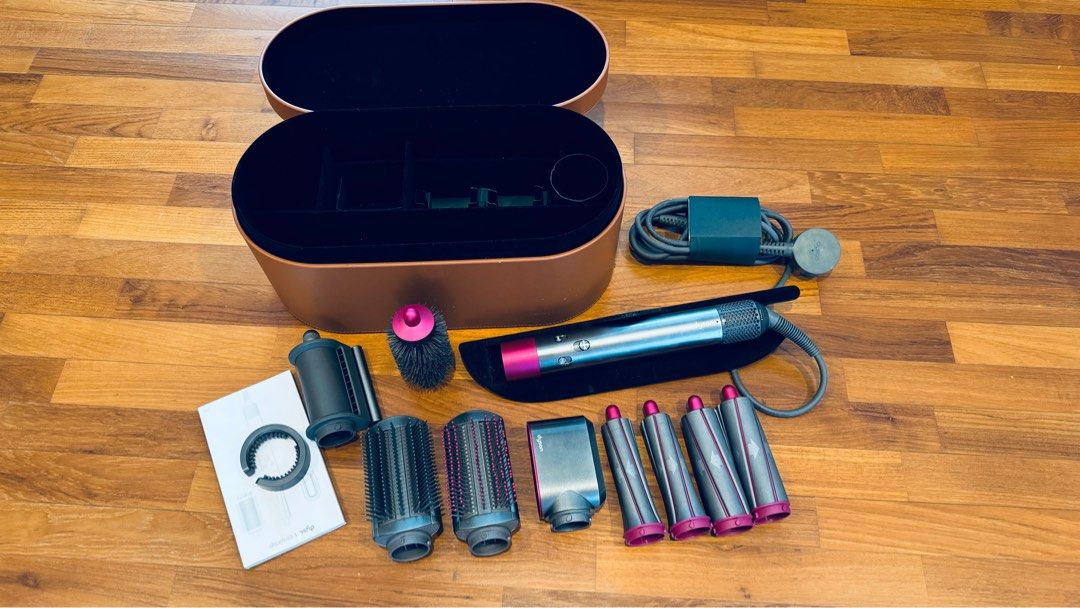 Dyson airwrap inclusive of Coanda Smoothing Dryer attachment, Beauty