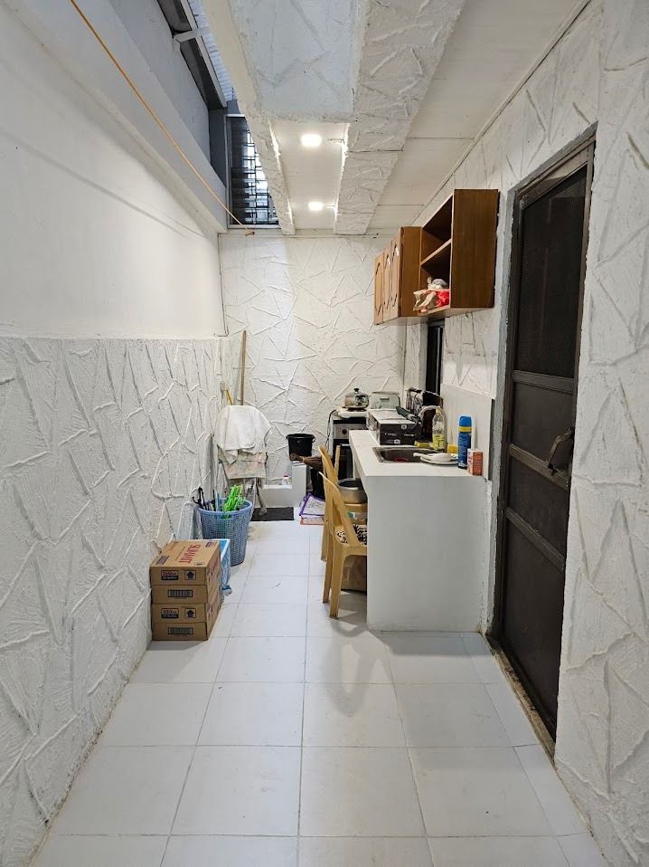 For Rent Inside Gated Compound Townhouse in New Manila, Quezon City