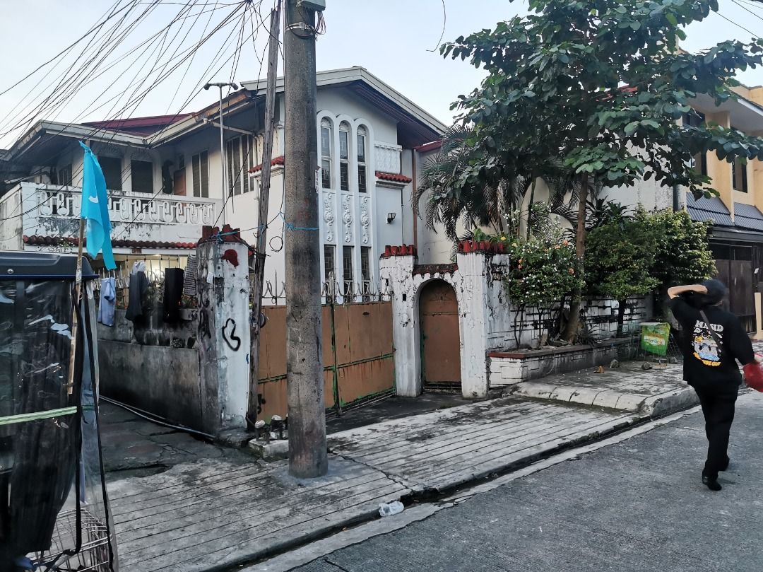 For Sale Palanan Makati House and lot LA 245sqm Price 34M, Property