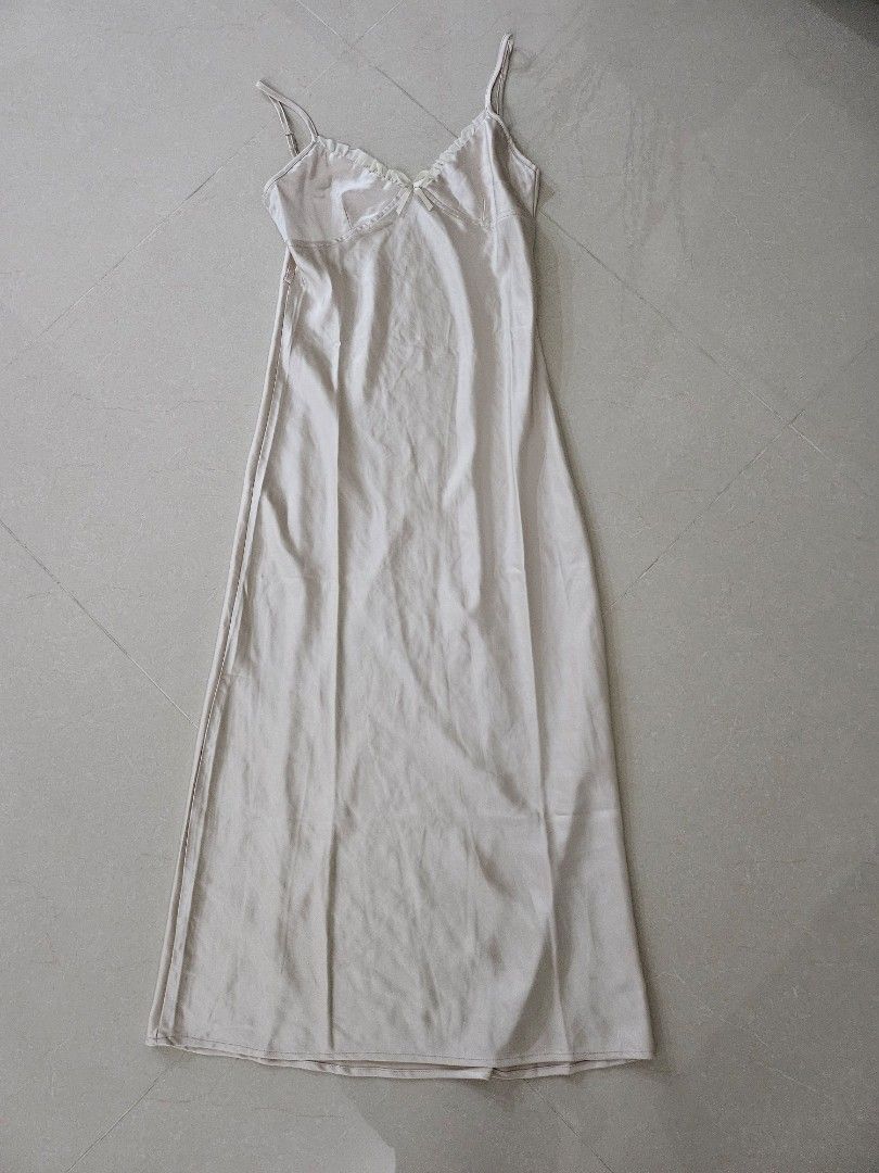 motel padil satin midi dress Motel Padil Satin Midi Dress