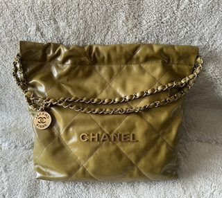 Chanel 22 Chain Hobo Quilted Calfskin Mini Black 2402814