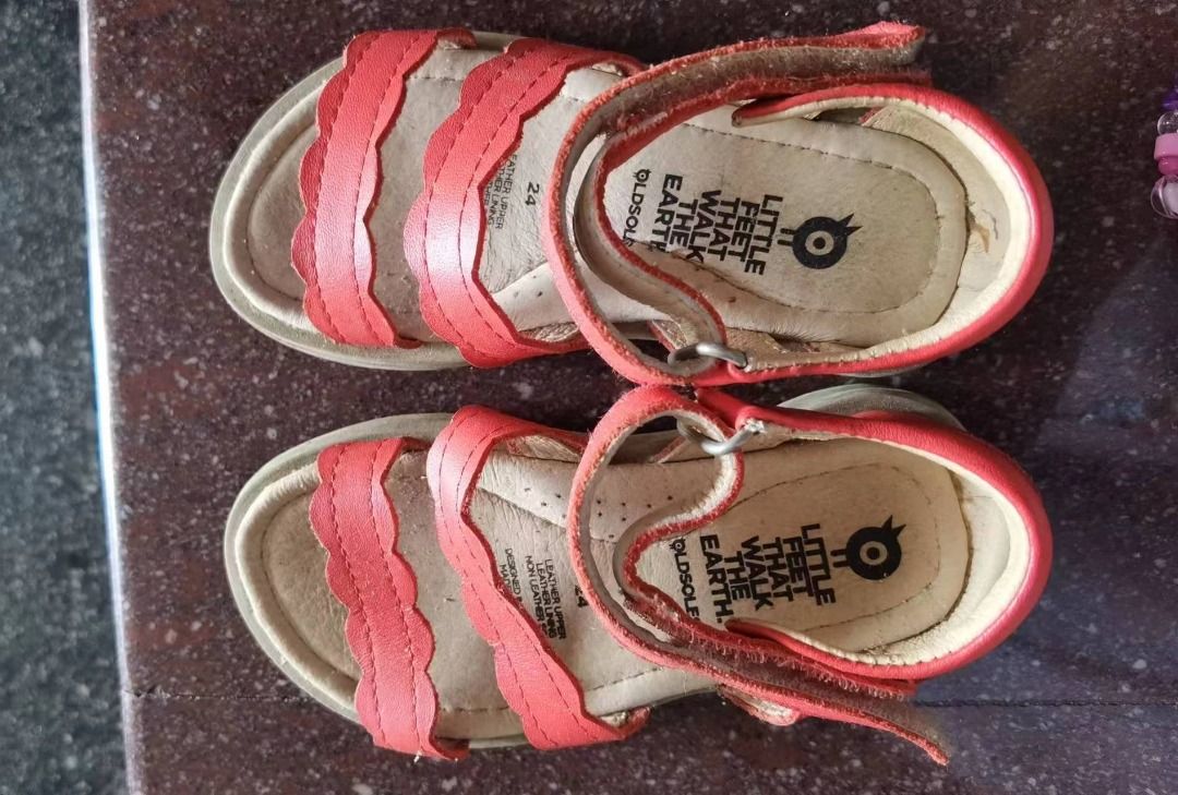 Girls merrell shoes sale
