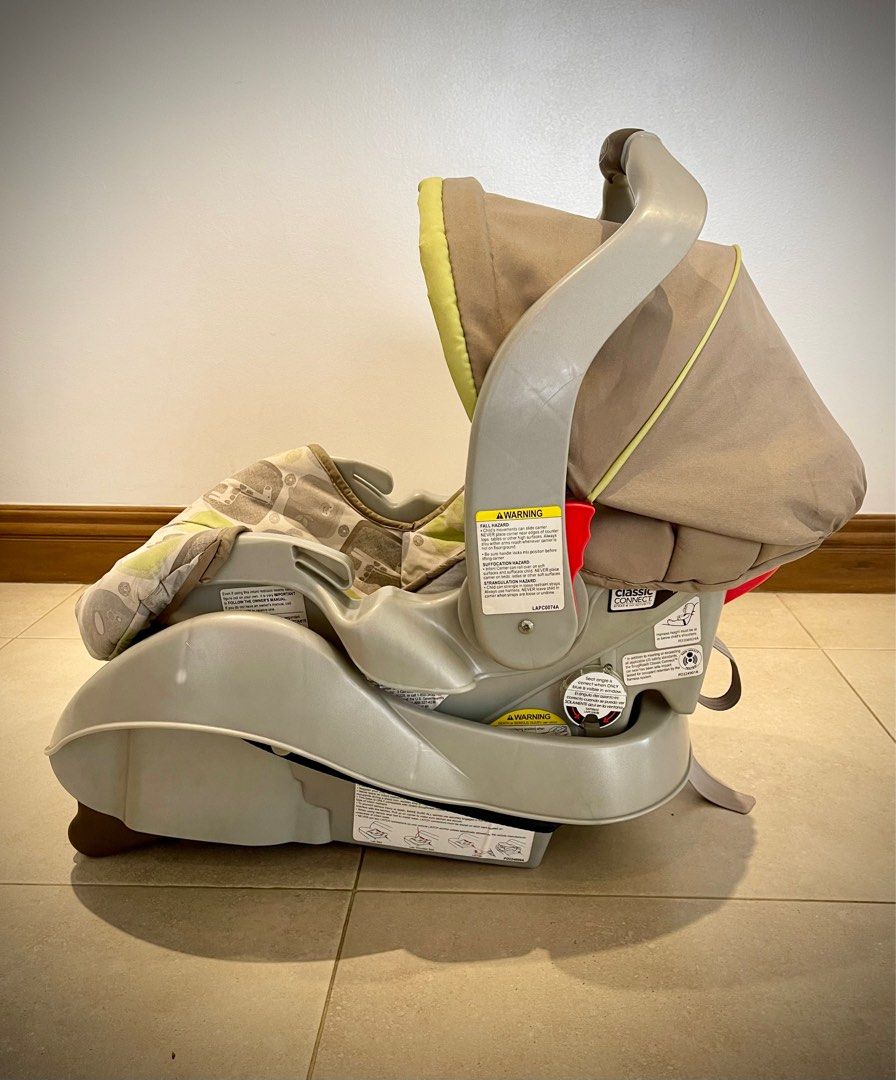 Graco Infant Carrier, Babies & Kids, Going Out, Other Babies Going Out Needs on Carousell