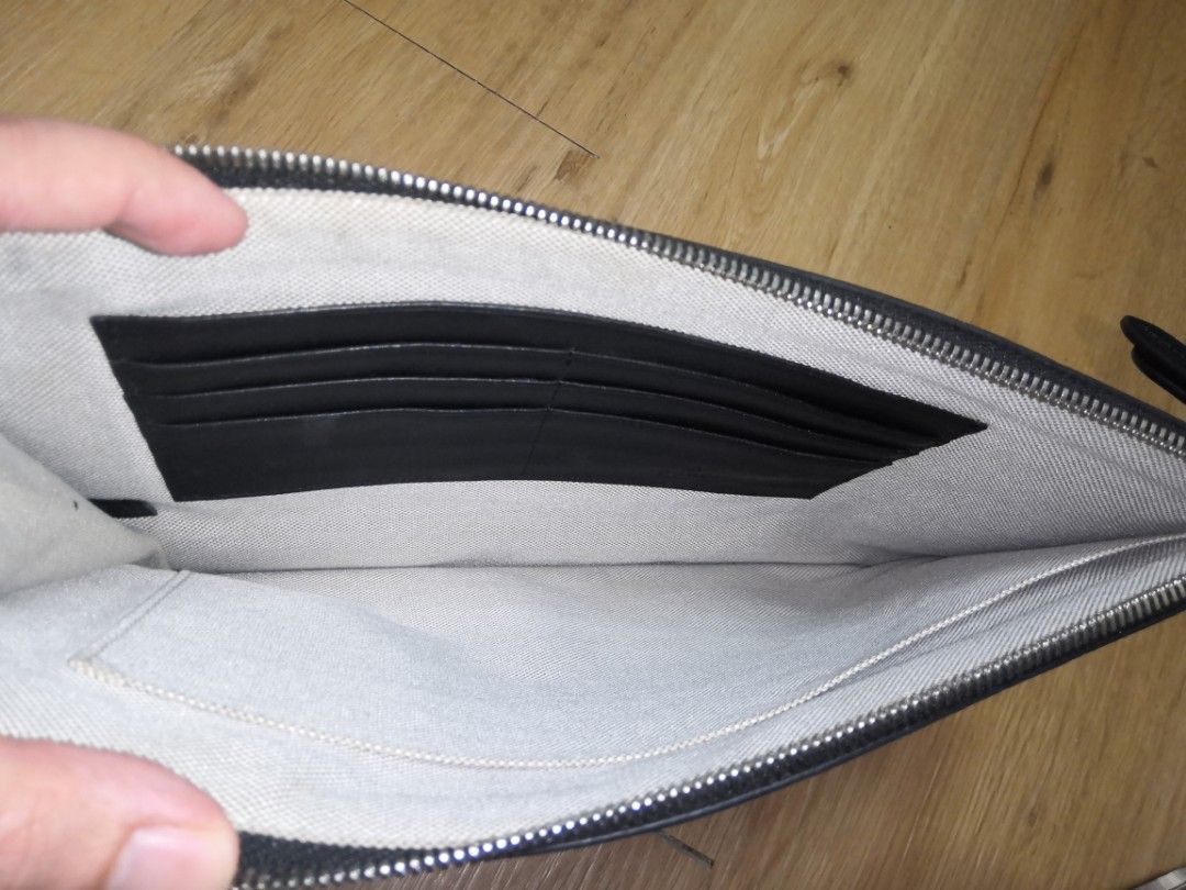 GUCCI clutch bee edition, Men's Fashion, Bags, Belt bags, Clutches and