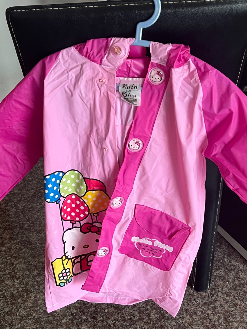 Hello Kitty raincoat