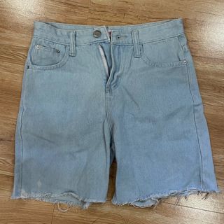 (Category: ) located in . Submitted by cleo_preloved (Listing ID 1262535200, Image 1). Description: .