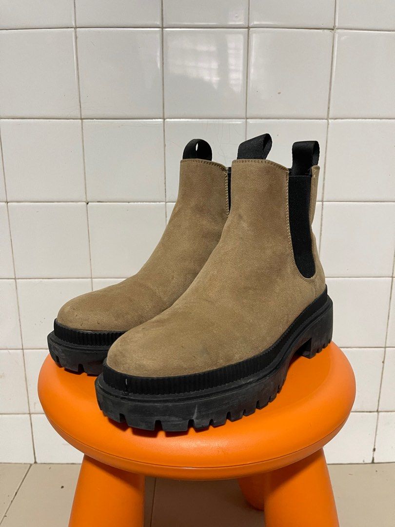 H&m chelsea boots on sale brown