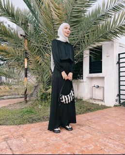(Category: ) located in . Submitted by fawaaaahh (Listing ID 1262514480, Image 1). Description: .
