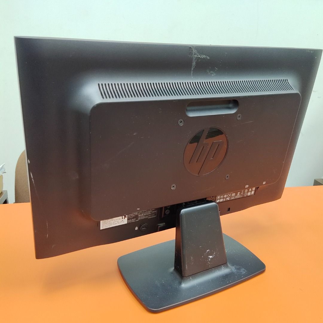 HP COMPAQ LE2002X Monitor PC Desktop 20