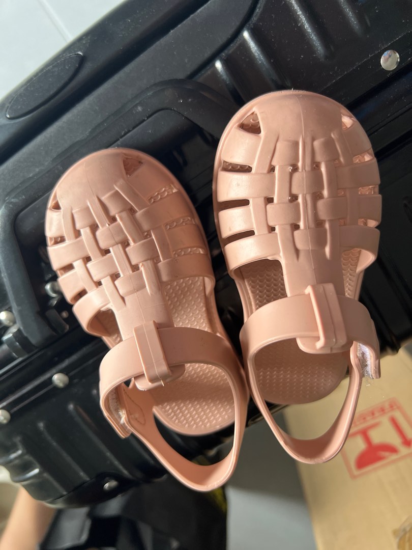 Igor infant sandals Women s Fashion Footwear Sandals on Carousell
