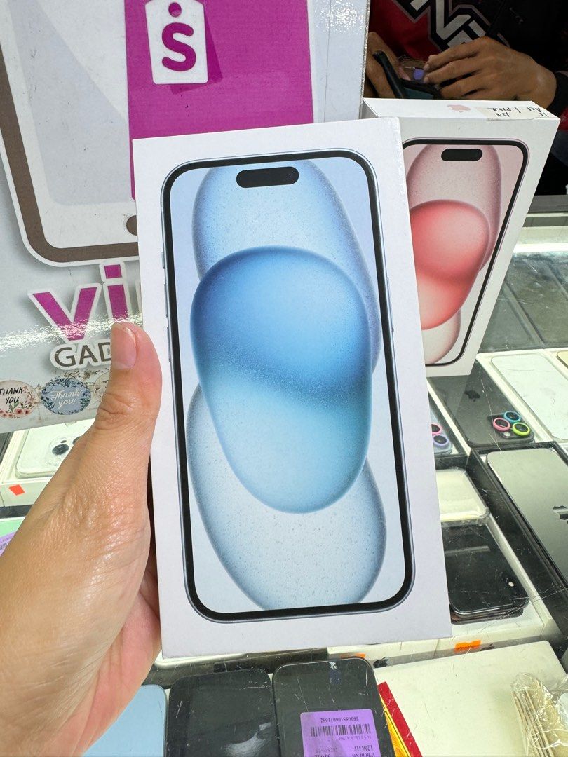iphone 15 plus 128gb dual sim brandnew (Category: iPhone 15 Series) located in Cainta. Submitted by vine_gadget_shop (Listing ID 1262609682, Image 3). Description: iphone 15 plus 128gb dual sim brandnew 256gb 64,500 hk variant pick up store greenhills shopping center we accept trade in we accept credit card installment we do cod and door to door we ship nationwide for fast transaction call 09277368323 look for vine.