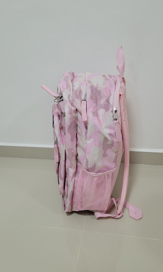 Jansport pink camo backpack sales