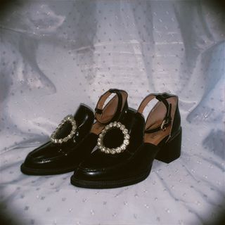 (Category: ) located in . Submitted by acids.thrift (Listing ID 1262602761, Image 1). Description: .