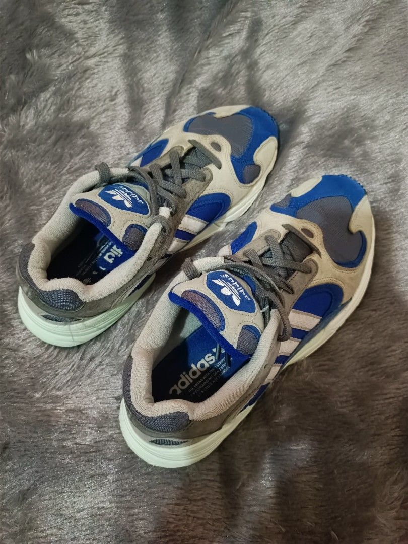 Sepatu Ganteng Adidas Yung 1 size 42 insole 26.5 jual rugi