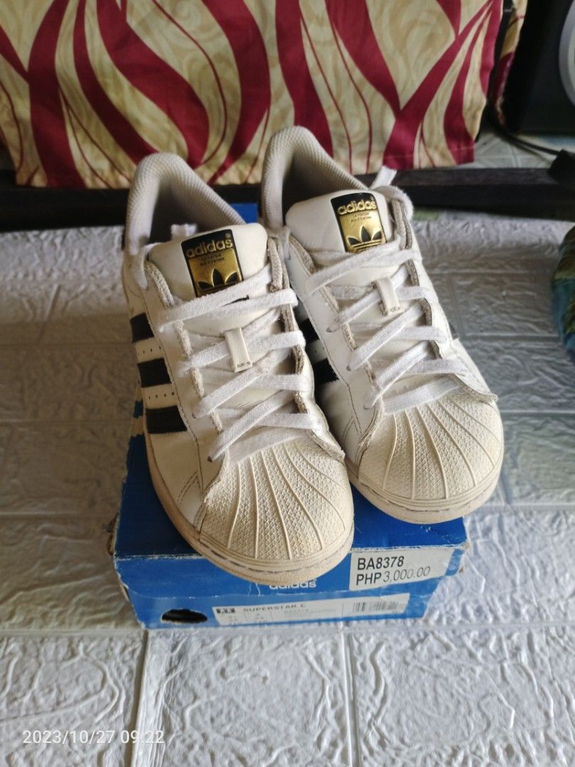 US 2.5 Adidas Kids Superstar