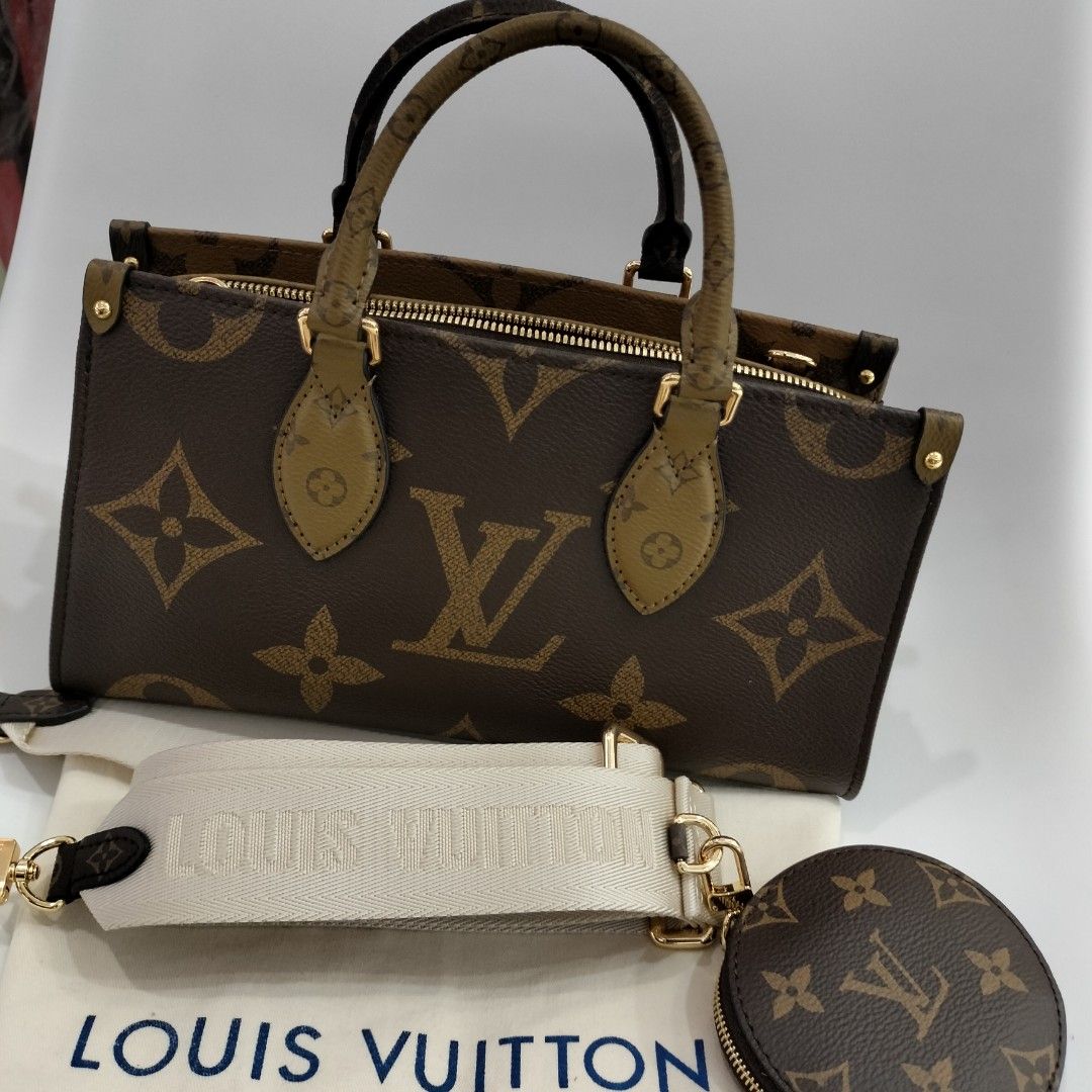 Louis Vuitton Monogram Shadow Pocket Organizer, Barang Mewah, Tas & Dompet  di Carousell