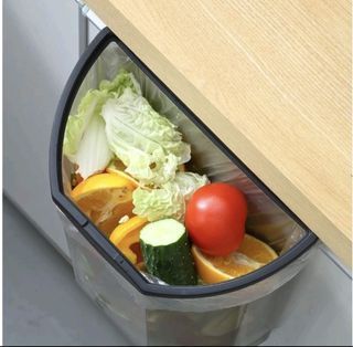 Locaupin Hanging Trash Can for Kitchen Cabinet Door with Lid, Under Sink Garbage Can for Bathroom