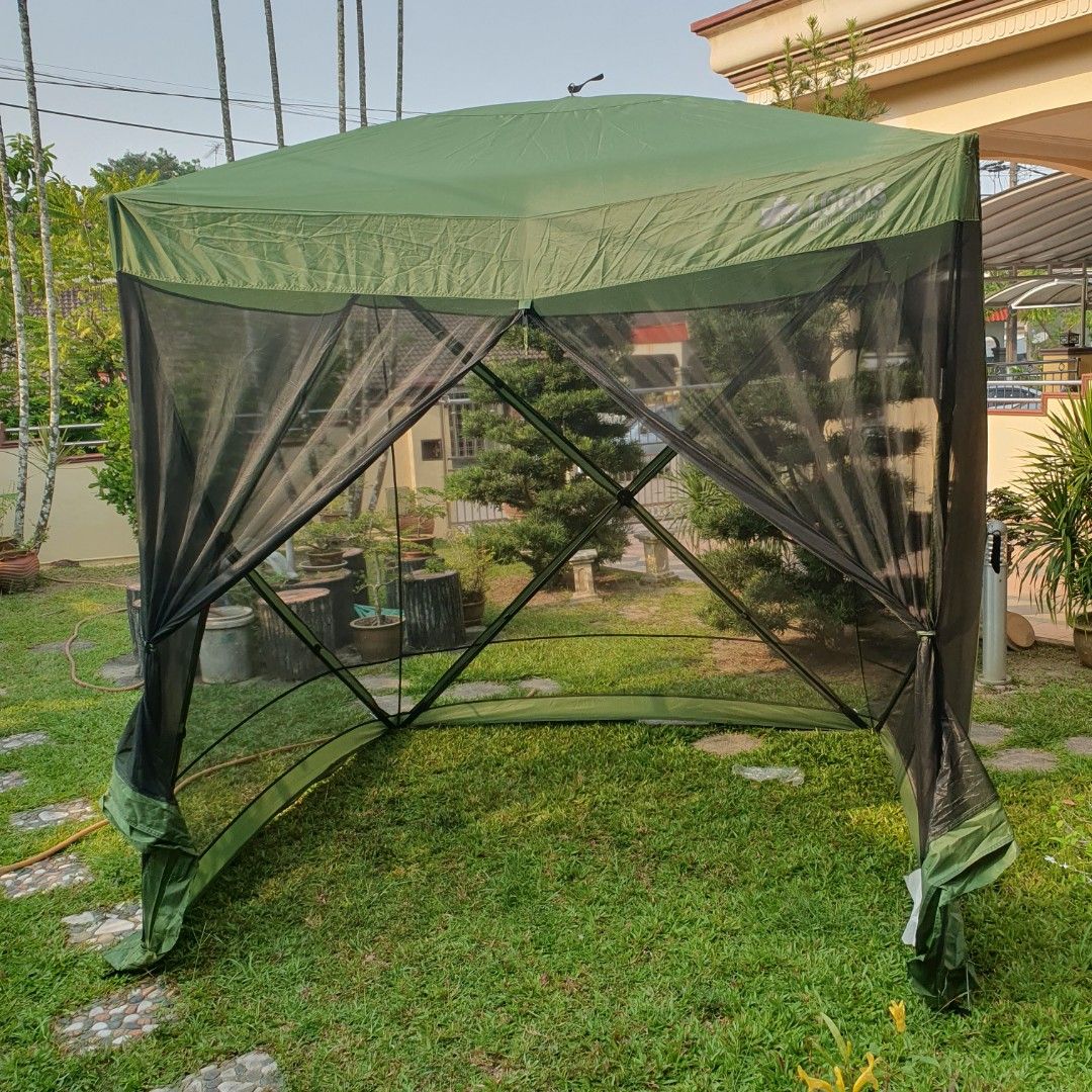 Logos automatic canopy, Sports Equipment, Hiking & Camping on Carousell
