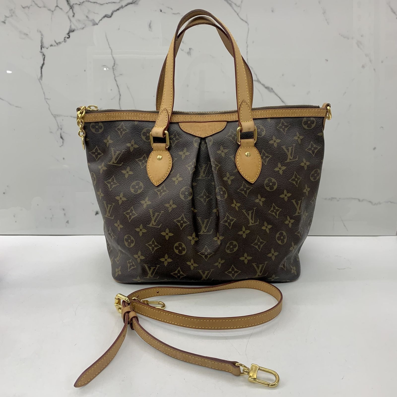 Ambiance Luxury LV Monogram Palermo PM Handbag M40145