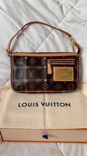 Louis Vuitton Multi Pochette Accessoires Crossbody Bags Handbags Purse Kaki  M44813 : : शूज़ और हैंडबैग्स