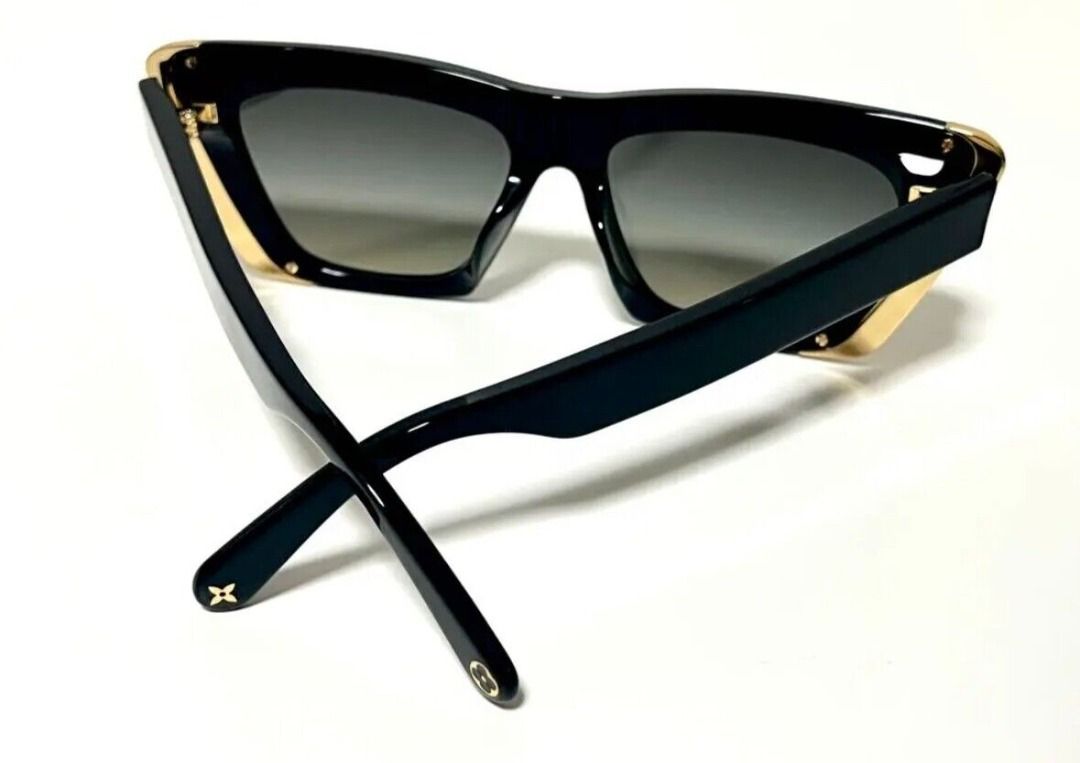 Shop Louis Vuitton Lv Moon Square Sunglasses (Z1652E, Z1664E) by LeO.