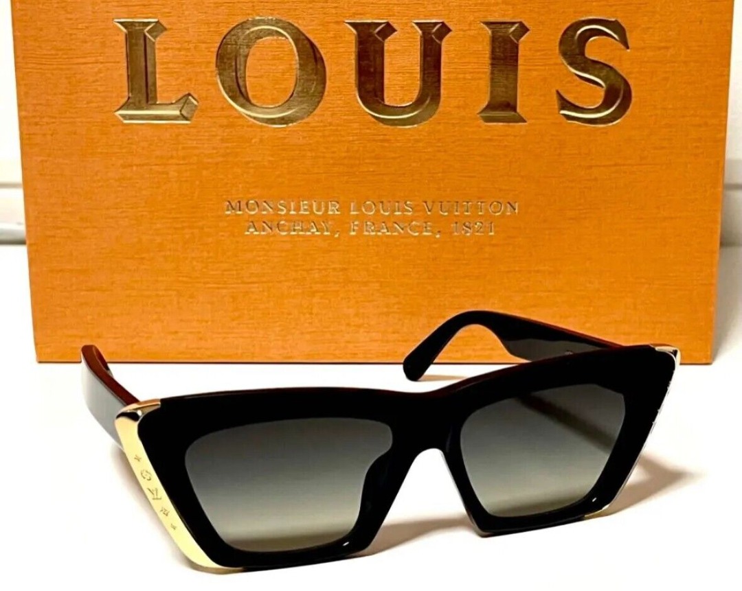 Louis Vuitton, Accessories, Lv Moon Squaresunglasses