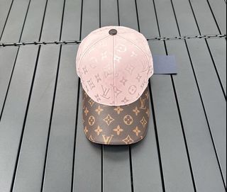 Louis Vuitton LV x YK Reversible Infinity Dots Bucket Hat Black/Fuchsia Cotton. Size S