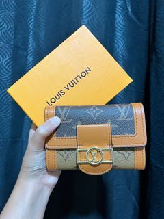 Louis Vuitton Sarah Wallet – Closet Connection Resale