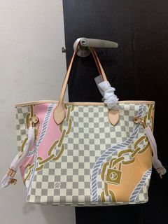 (Category: ) located in . Submitted by handbag_cun (Listing ID 1262665146, Image 1). Description: .
