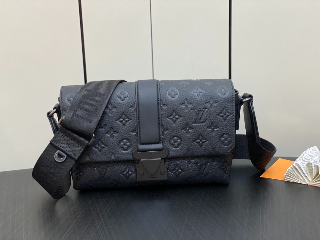 lv S-Cape Messenger, Luxury, Bags & Wallets on Carousell
