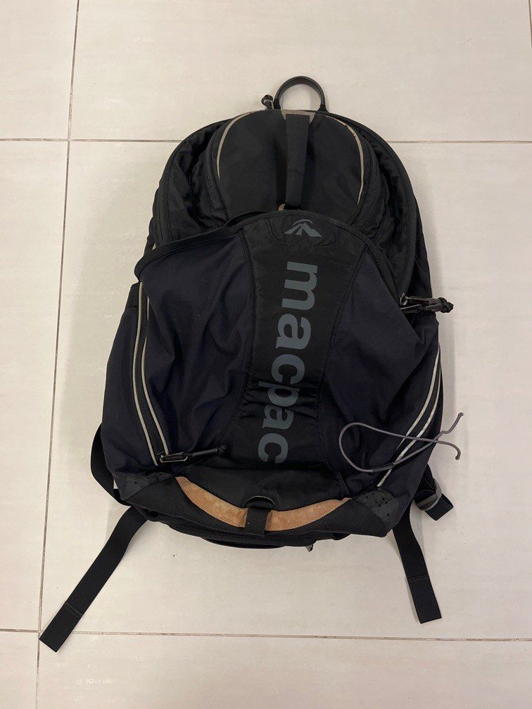 Macpac laptop backpack cheap