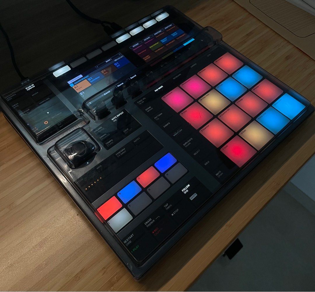 MASCHINE+ PLUS Native Instruments Standalone Production & Performance ...