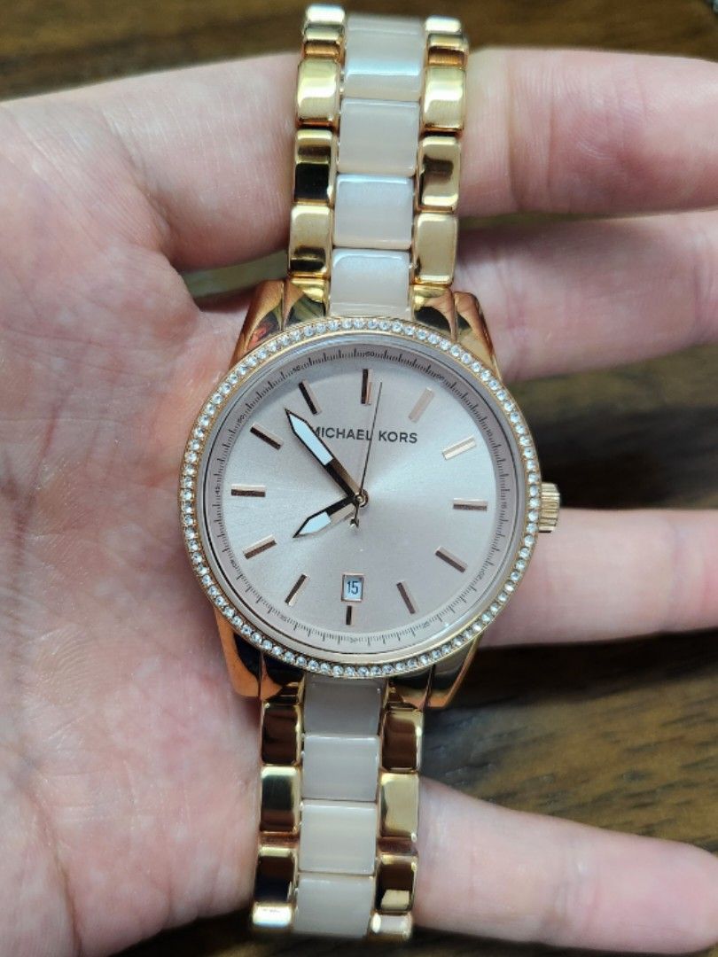 Gold watch on sale women's michael kors