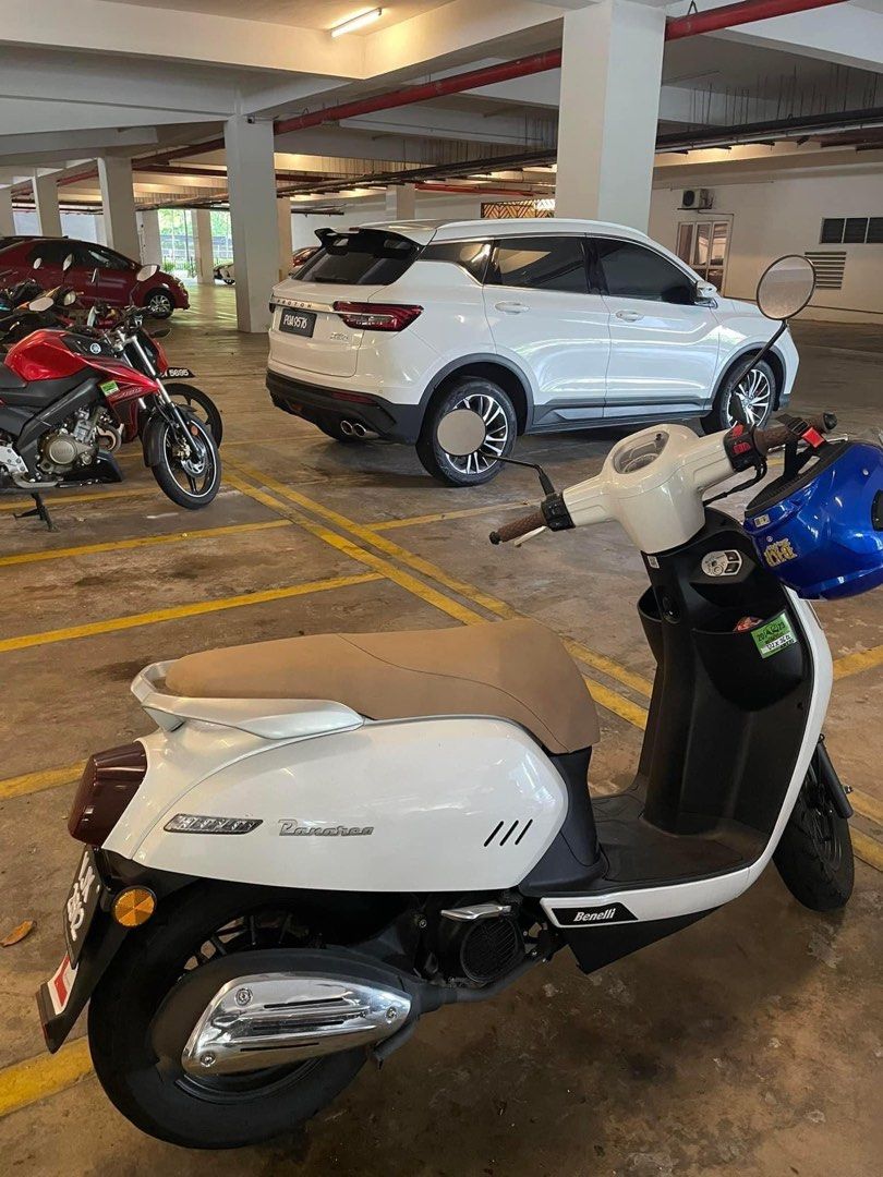 Benelli moped store 200cc