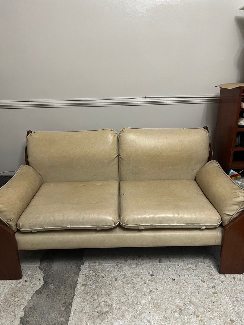 Narra sofa / love seat (Category: Sofas) located in Quezon City. Submitted by maki1505 (Listing ID 1262585718, Image 1). Description: Measurements 57 x 30 x 28 inchese L x W x H.