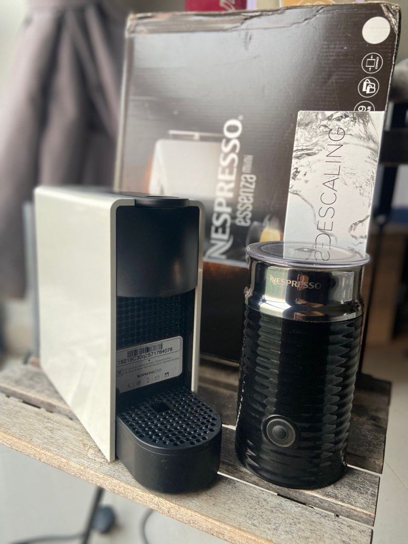 Nespresso Essenza mini white set Food Drinks Beverages on