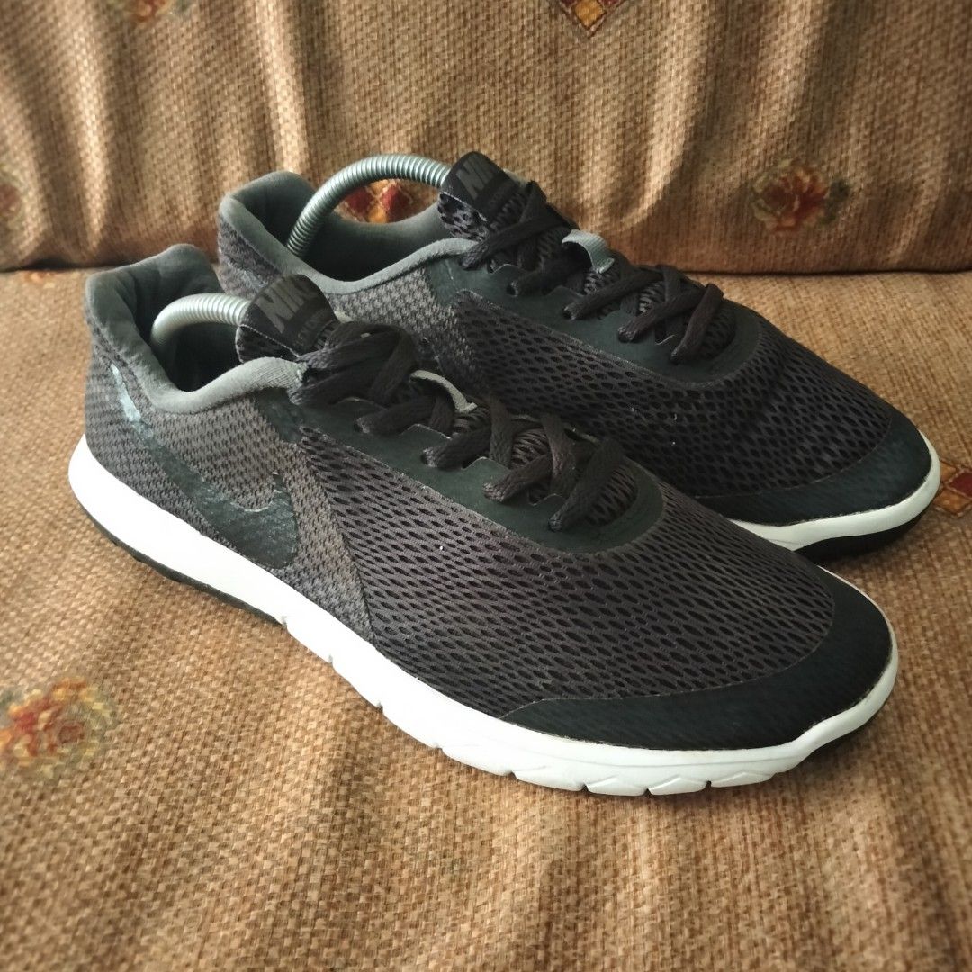 Nike Flex Experience RN 6 Fesyen Pria Sepatu Sneakers di Carousell