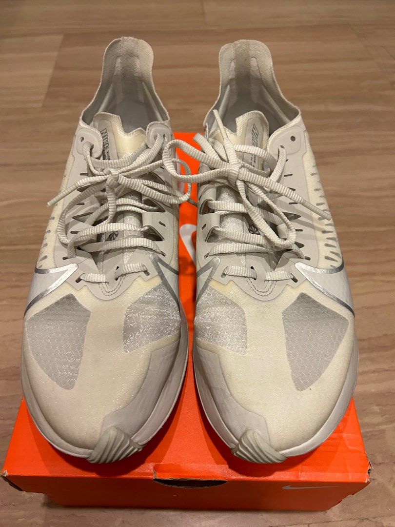 nike zoom gravity women white