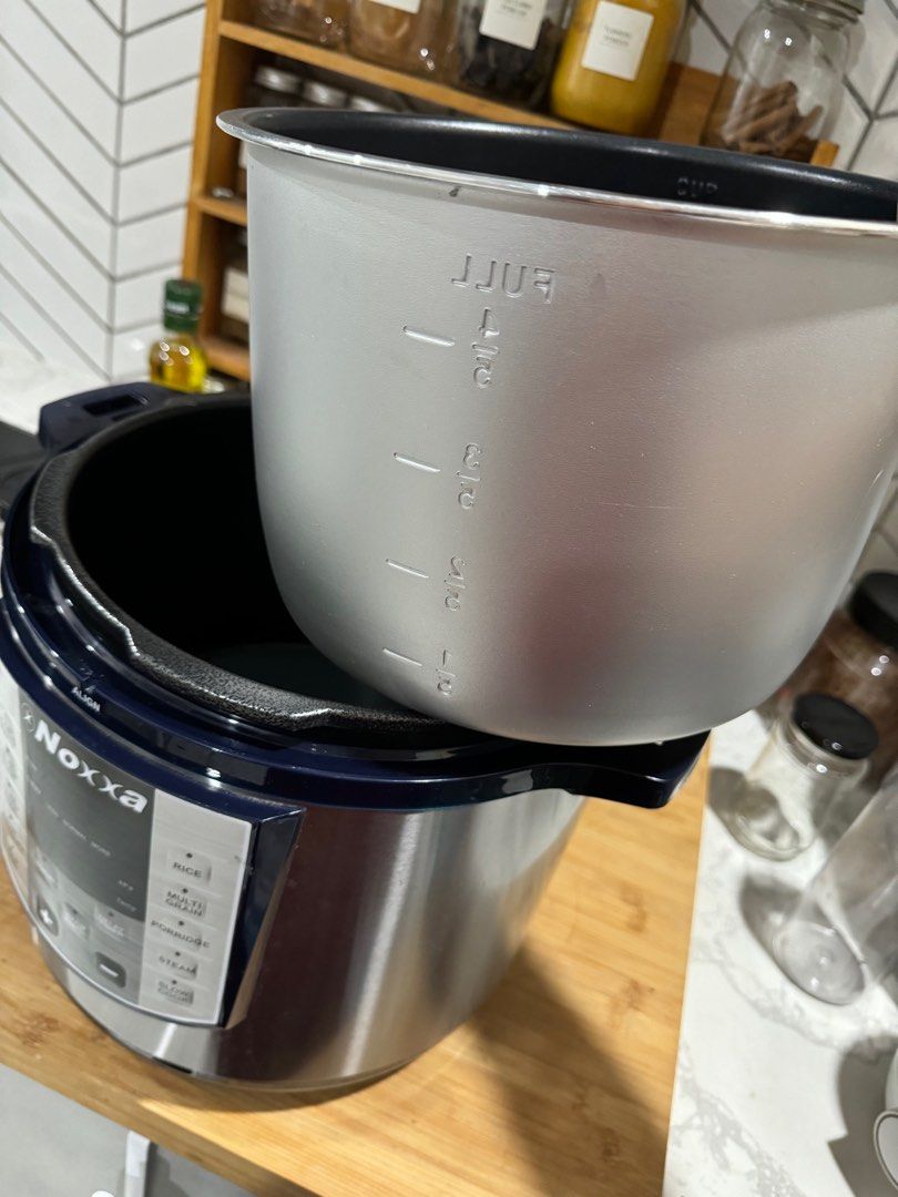 Noxxa Pressure Cooker, TV & Home Appliances, Kitchen Appliances