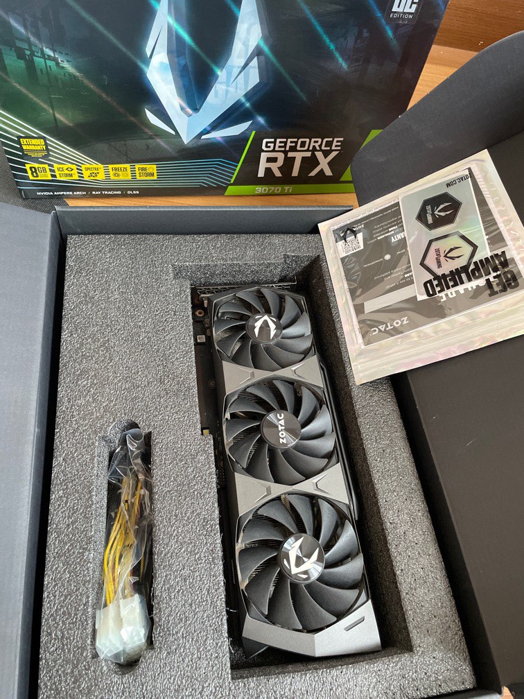 Fire and ice meet in the ROG Strix GeForce RTX 2080 Ti White