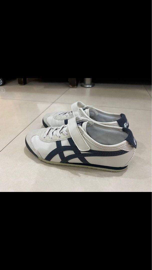 Onitsuka Tiger (Category: Babies & Kids Fashion) located in Singapore. Submitted by donut0 (Listing ID 1262613607, Image 1). Description: .