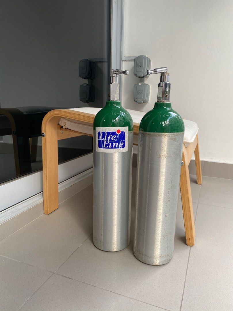 Set of Oxygen Tank FOR SALE, Health & Nutrition, Medical Supplies