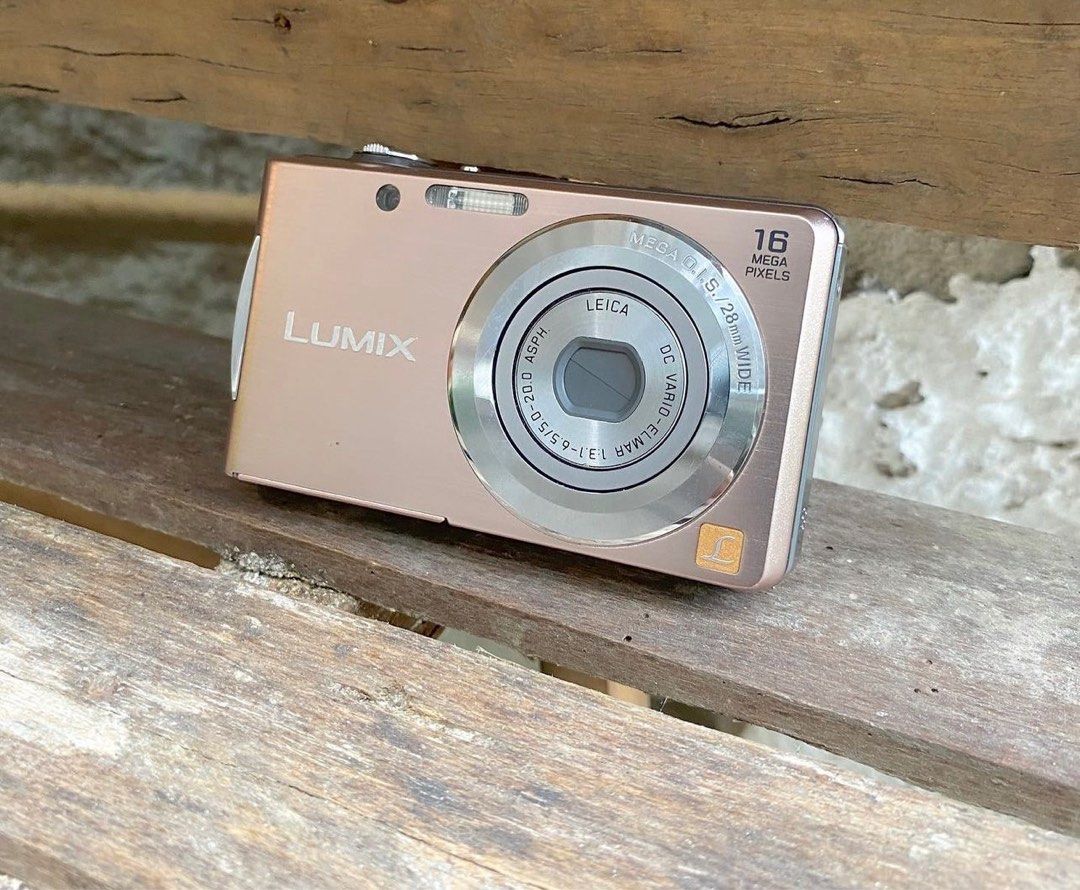 Panasonic Lumix DMC-FH5, Photography, Cameras on Carousell