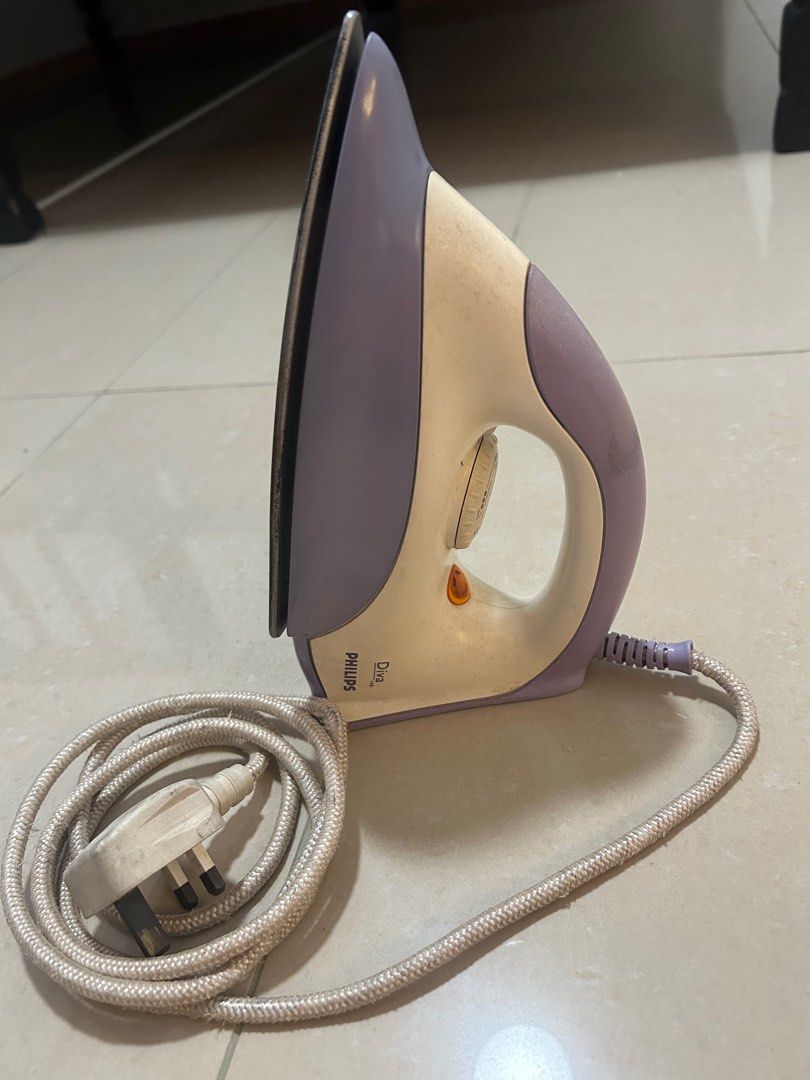 Philips Diva iron, TV & Home Appliances, Irons & Steamers on Carousell