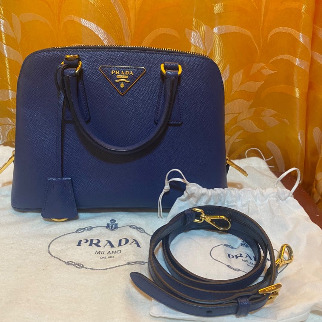 Prada Saffiano Lux Promenade Bag (Medium), Luxury, Bags & Wallets on  Carousell